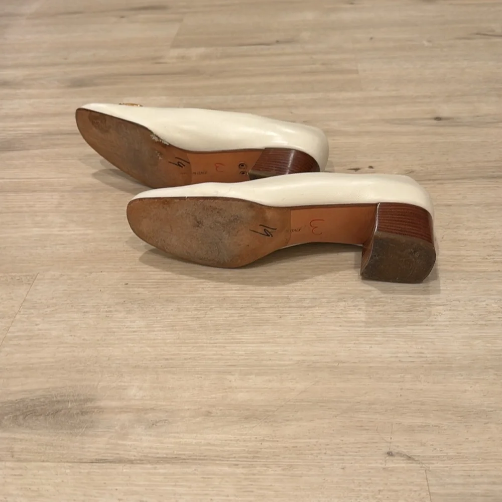 🤍Vintage Salvatore Ferragamo Block Heels🤍 - Picture 5 of 6